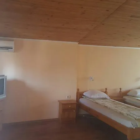 Къща за гости Kupenovi *